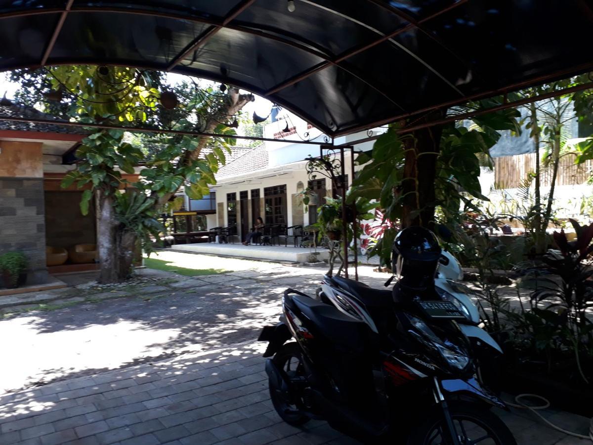 Manuh Guest House Nusa Dua  Exterior photo