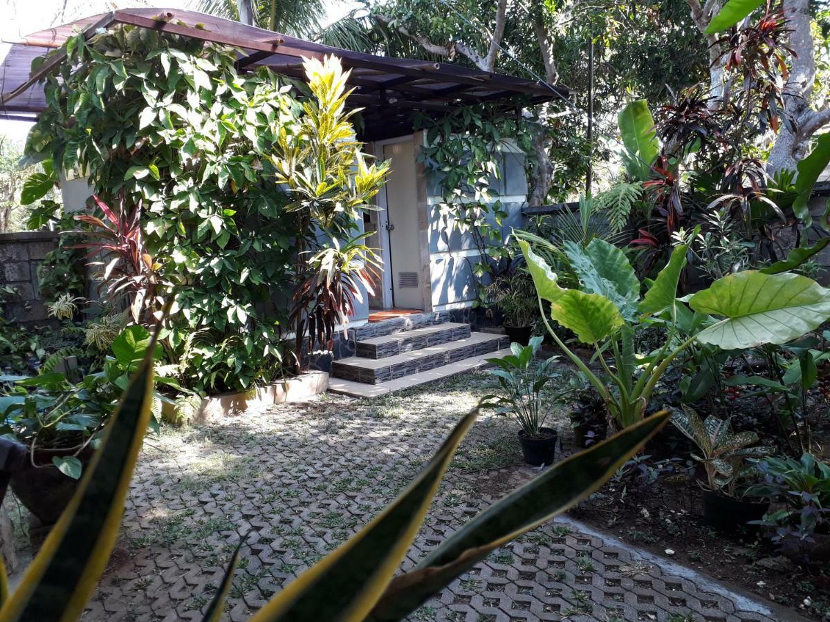 Manuh Guest House Nusa Dua  Exterior photo